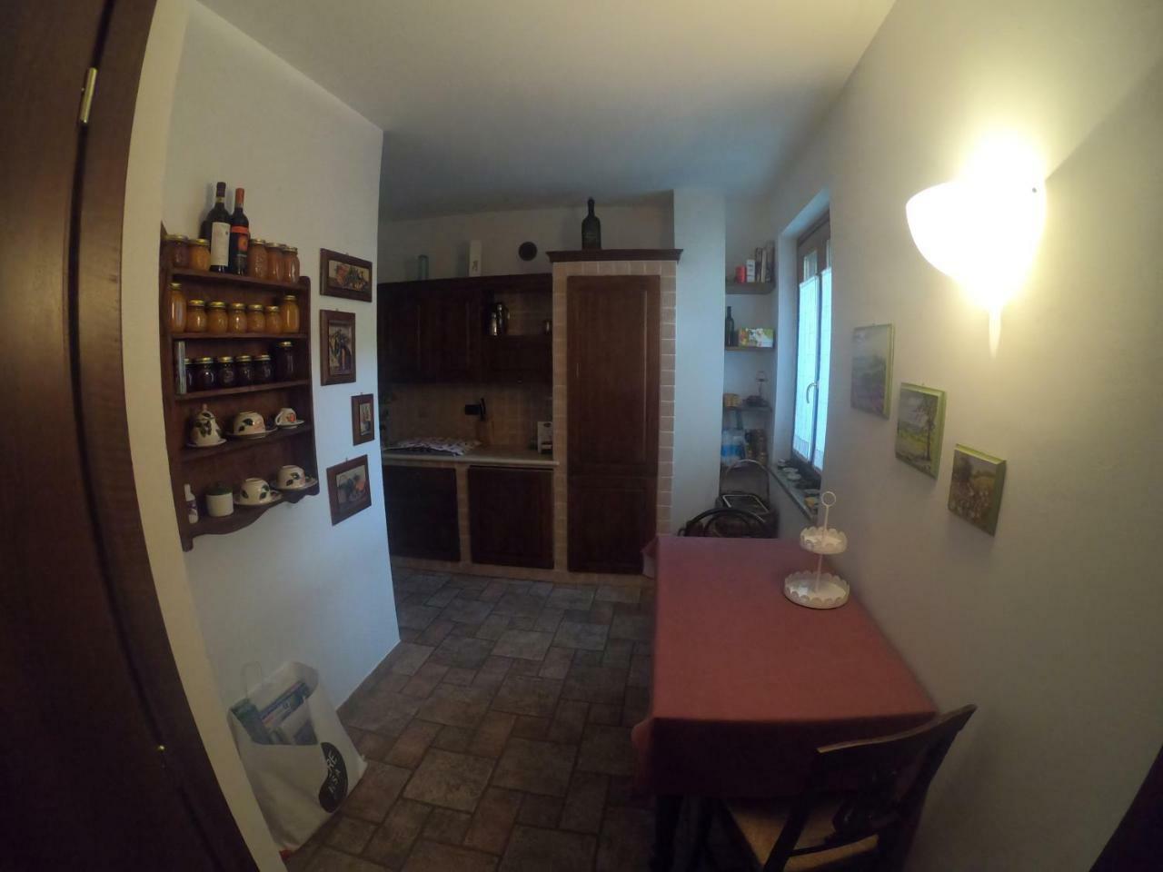 Tra... Monti E Vigne Bed & Breakfast La Morra Exterior photo
