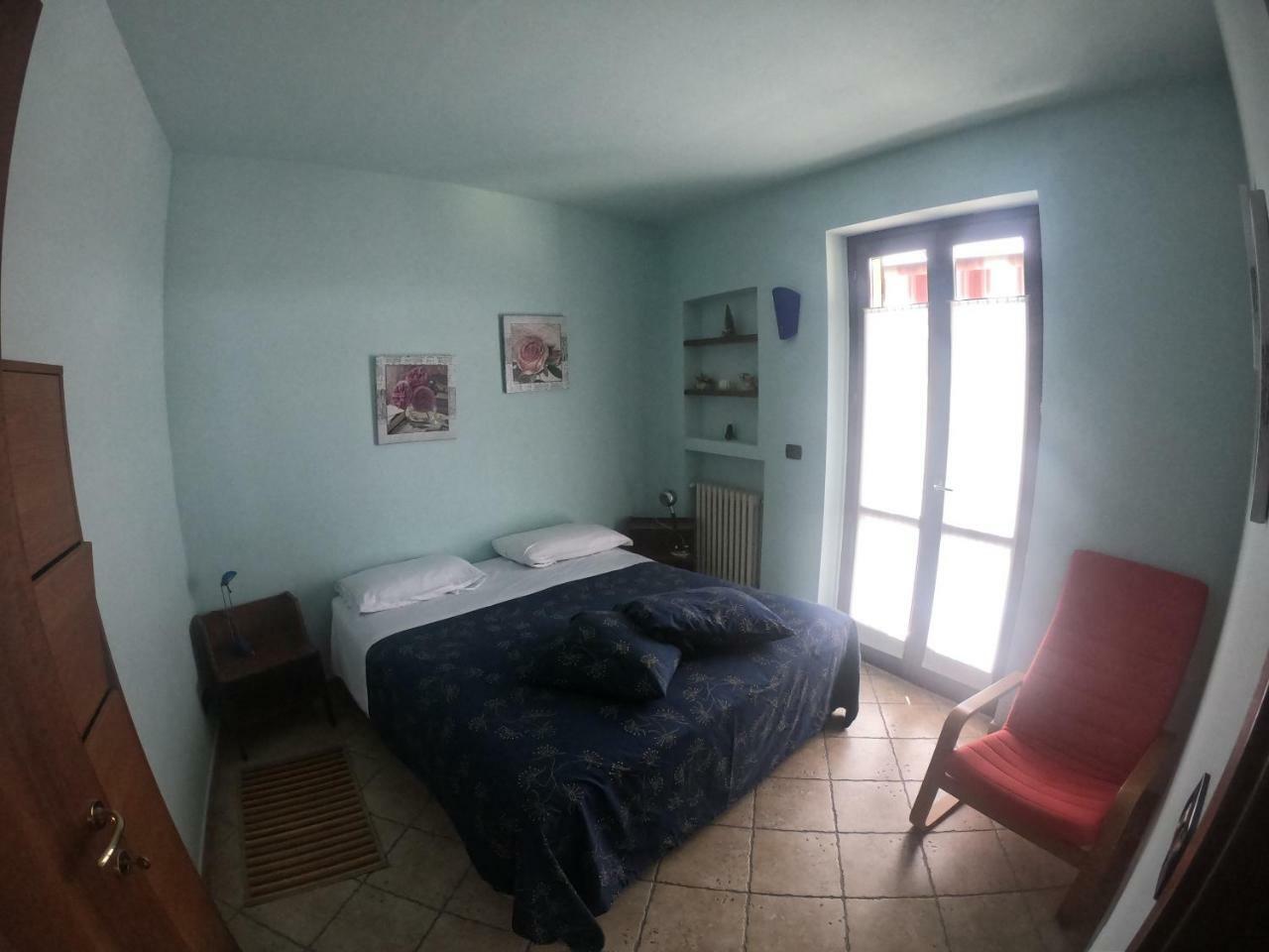 Tra... Monti E Vigne Bed & Breakfast La Morra Exterior photo